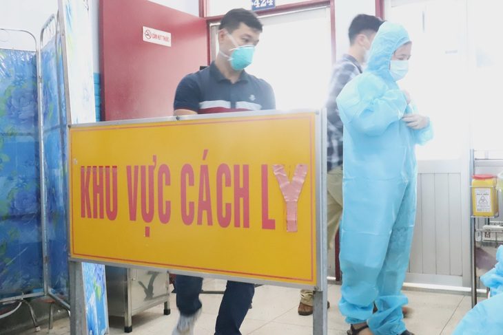 Bộ Y tế yêu cầu tăng cường giám sát cửa khẩu ngăn dịch đậu mùa khỉ - Ảnh 1.