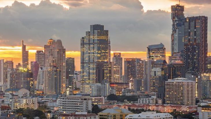 Bloomberg: Giá bất động sản cao cấp giảm lần đầu tiên kể từ năm 2009 - Ảnh 1.